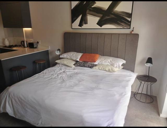 0 BEDROOM PROPERTY TO RENT IN HYDE PARK